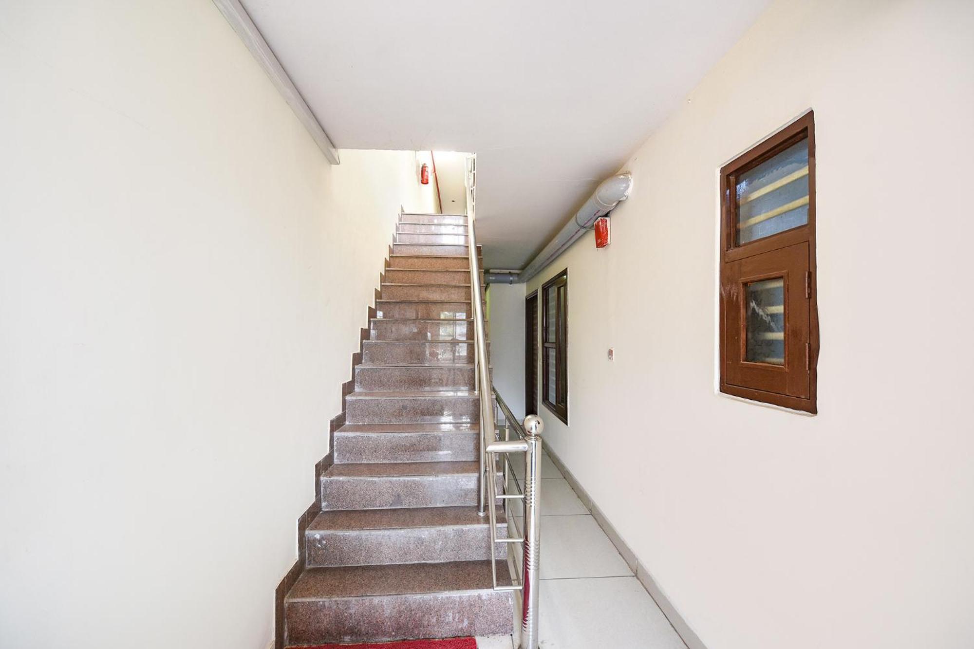 Fabhotel Green Valley Chandīgarh Buitenkant foto